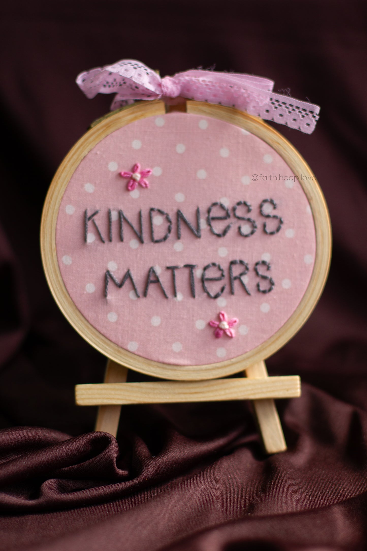Kindness Matters 4" with easel