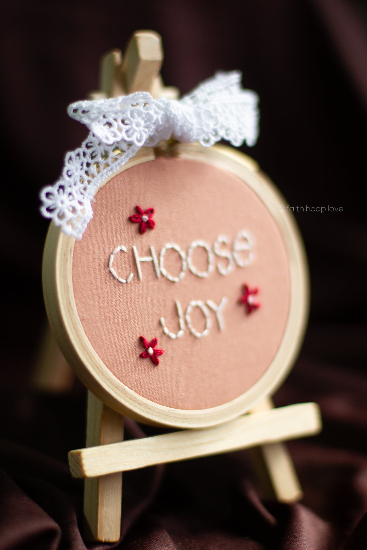 Choose Joy 3" with easel